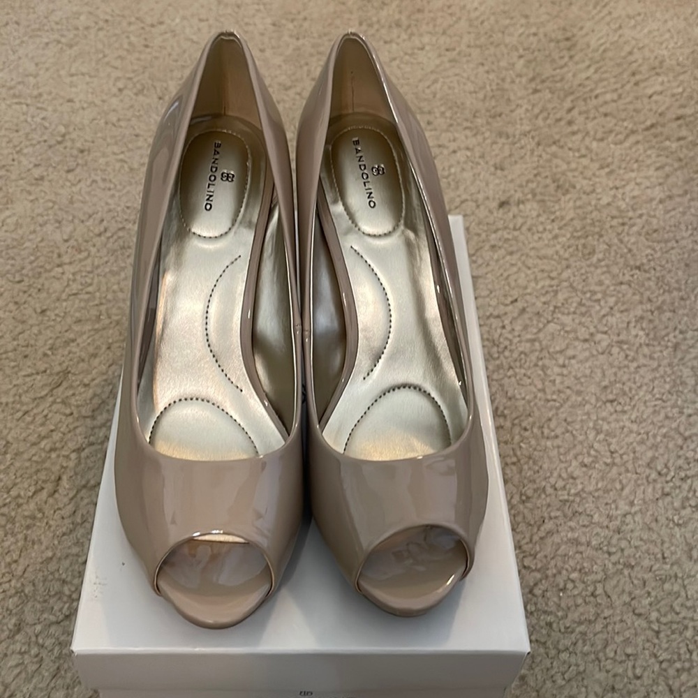 Bandolino Natural heels